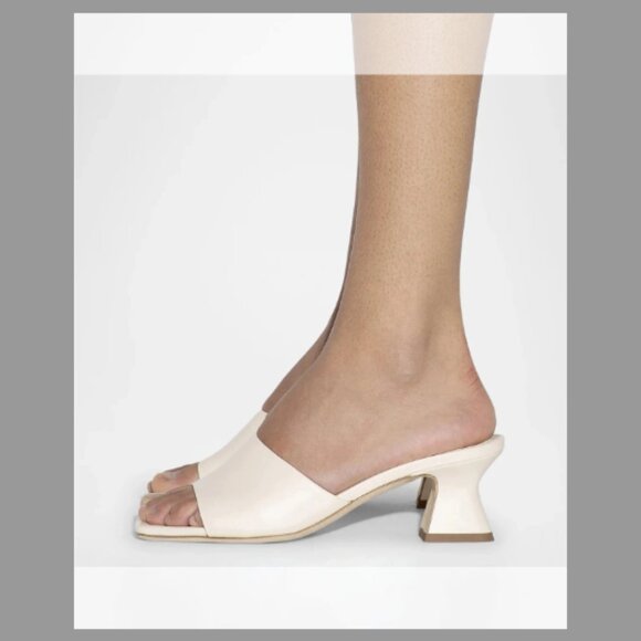 Aeyde NIB ALE Metallic Mule Sandals (Orig.$480) w/tax (Size 7B/37EU) Color-Cream - Picture 2 of 8